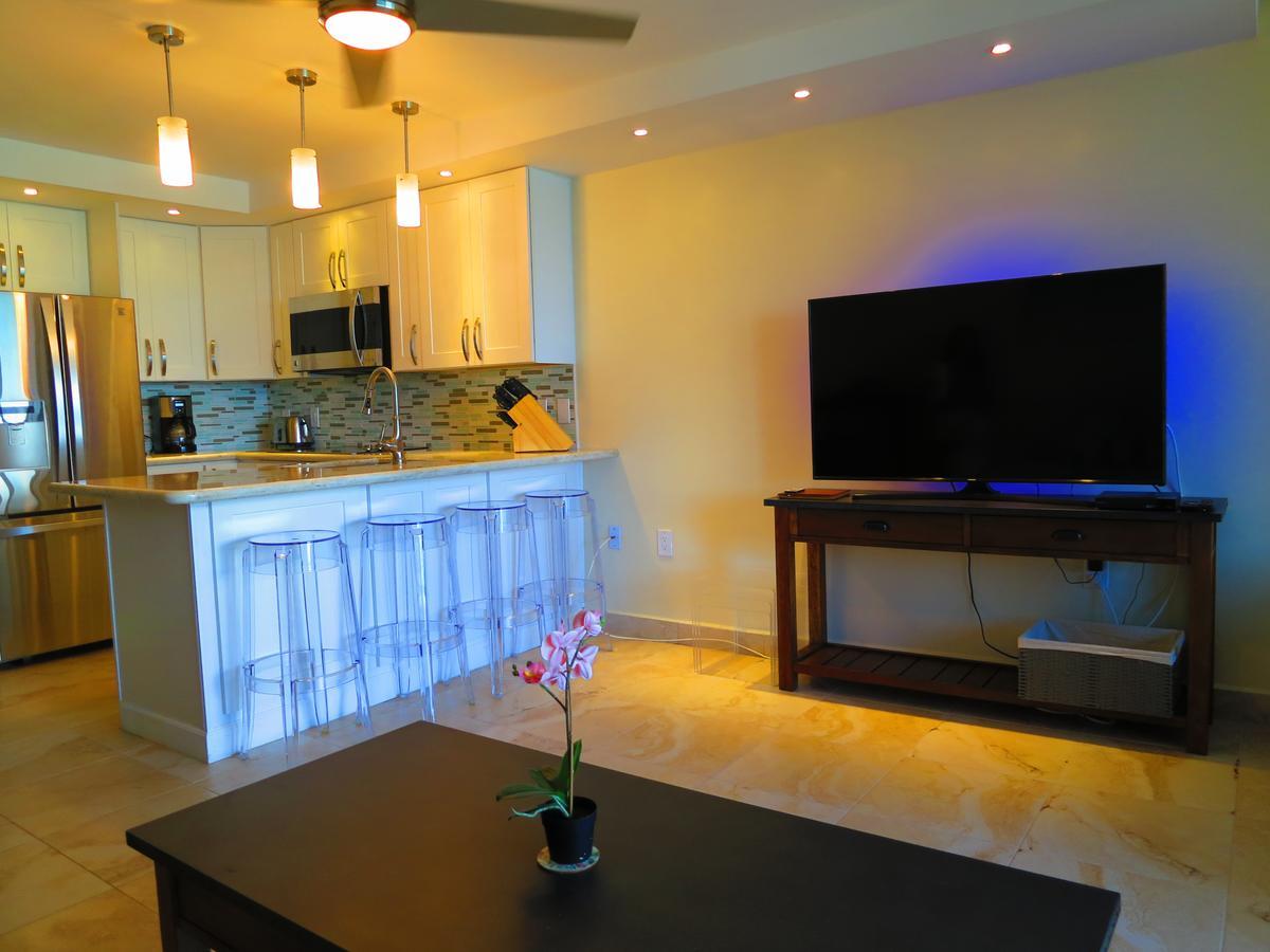 2Br Luxury Beachfront Duplex Villa On Sapphire Beach III East End  Exterior photo